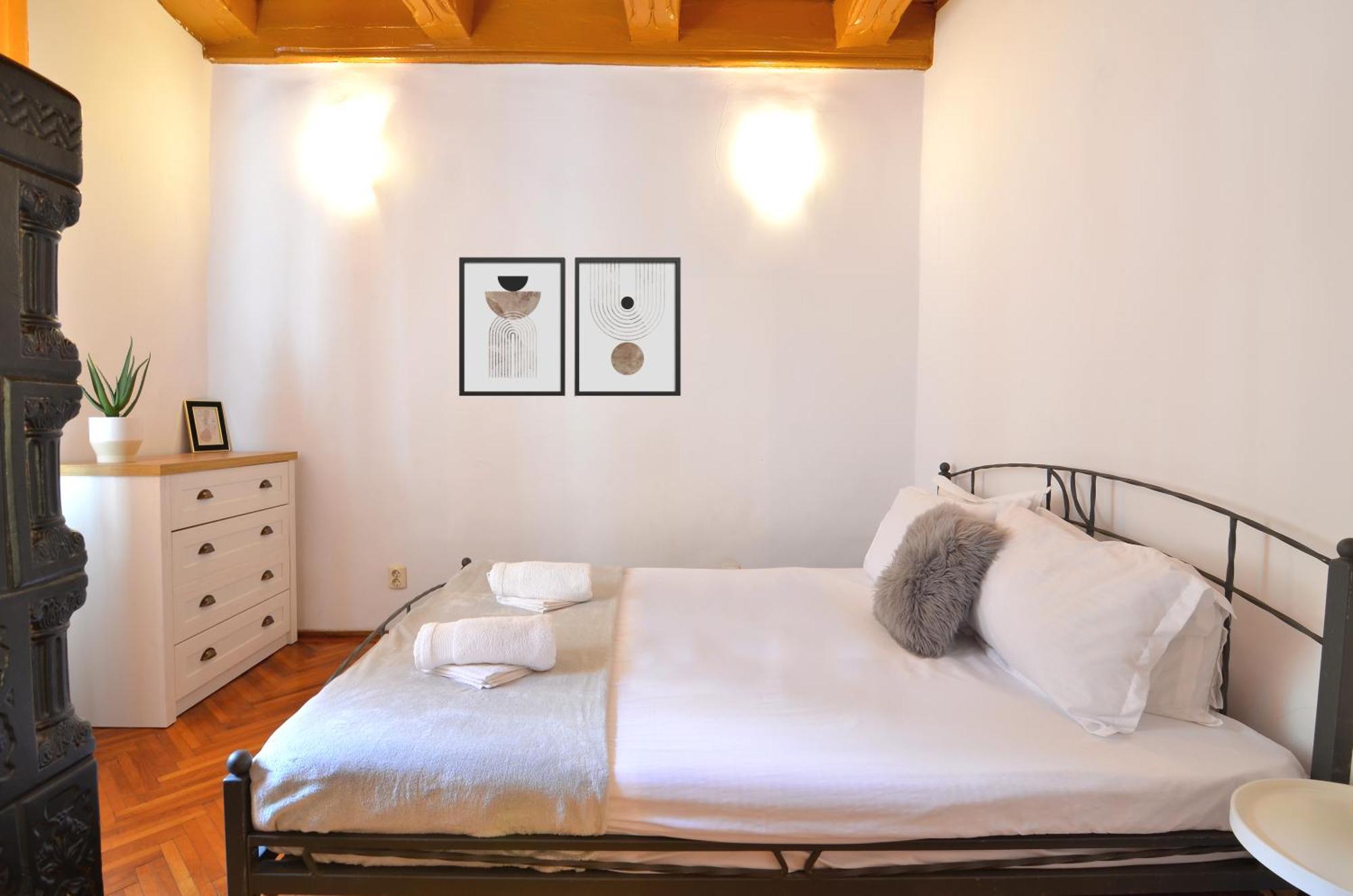 Charming Apartment - Heart Of Brasov Poarta Schei Exteriör bild
